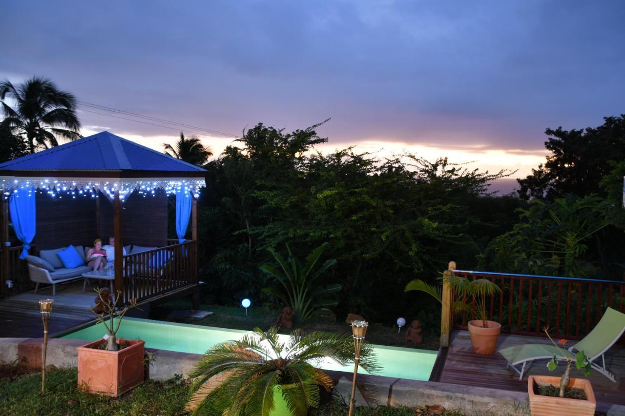 Bungalow La Tortue Bleue บูญองต์ ภายนอก รูปภาพ